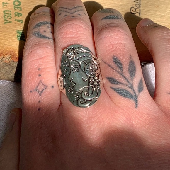 ♈️ Carved Zodiac Goddess Aries 925 Zodiac Sign Ring Size 7 & 9 - Picture 2 of 7